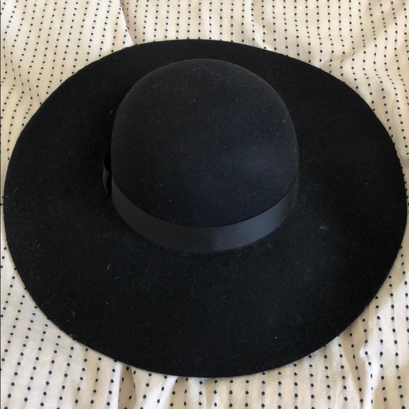 Black wool bcbg hat - Picture 2 of 3